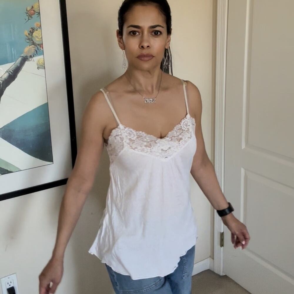 Express Ivory size S lace detail tank top - Picture 3 of 5